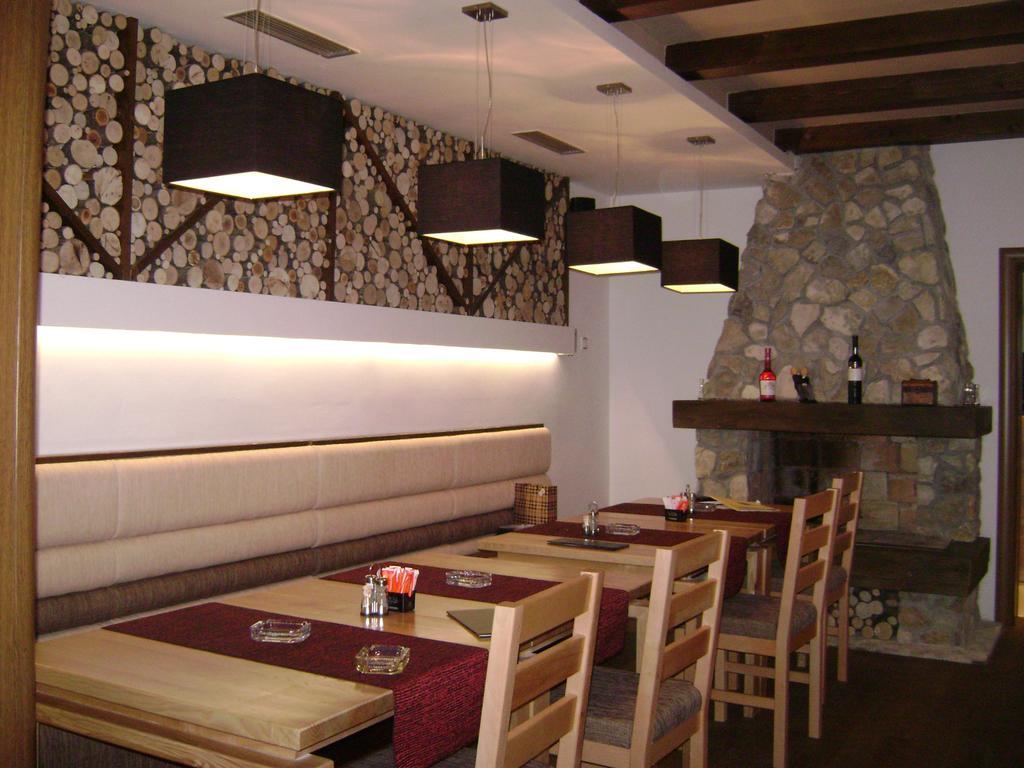 Guest House Zavicaj Pale Bagian luar foto